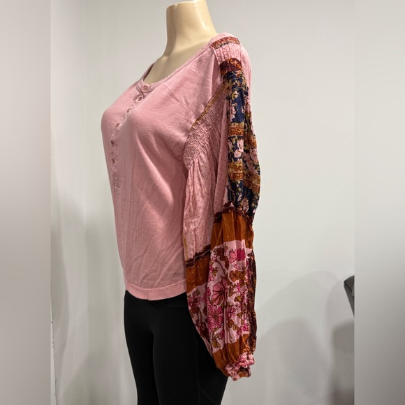Free People “Light Magic Henley” Size Medium - Picture 5 of 7